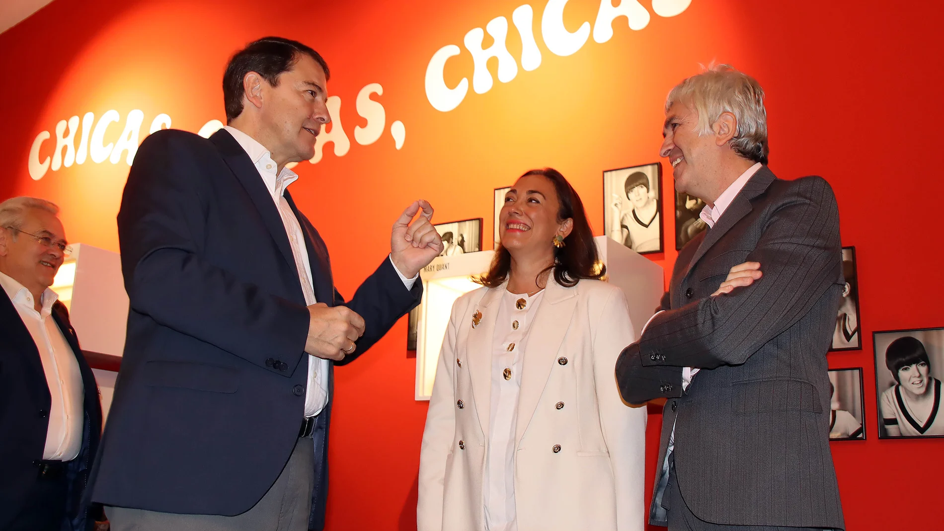 Fernández Mañueco dialoga con González Corral y Álex Cooper en el nuevo espacio en León