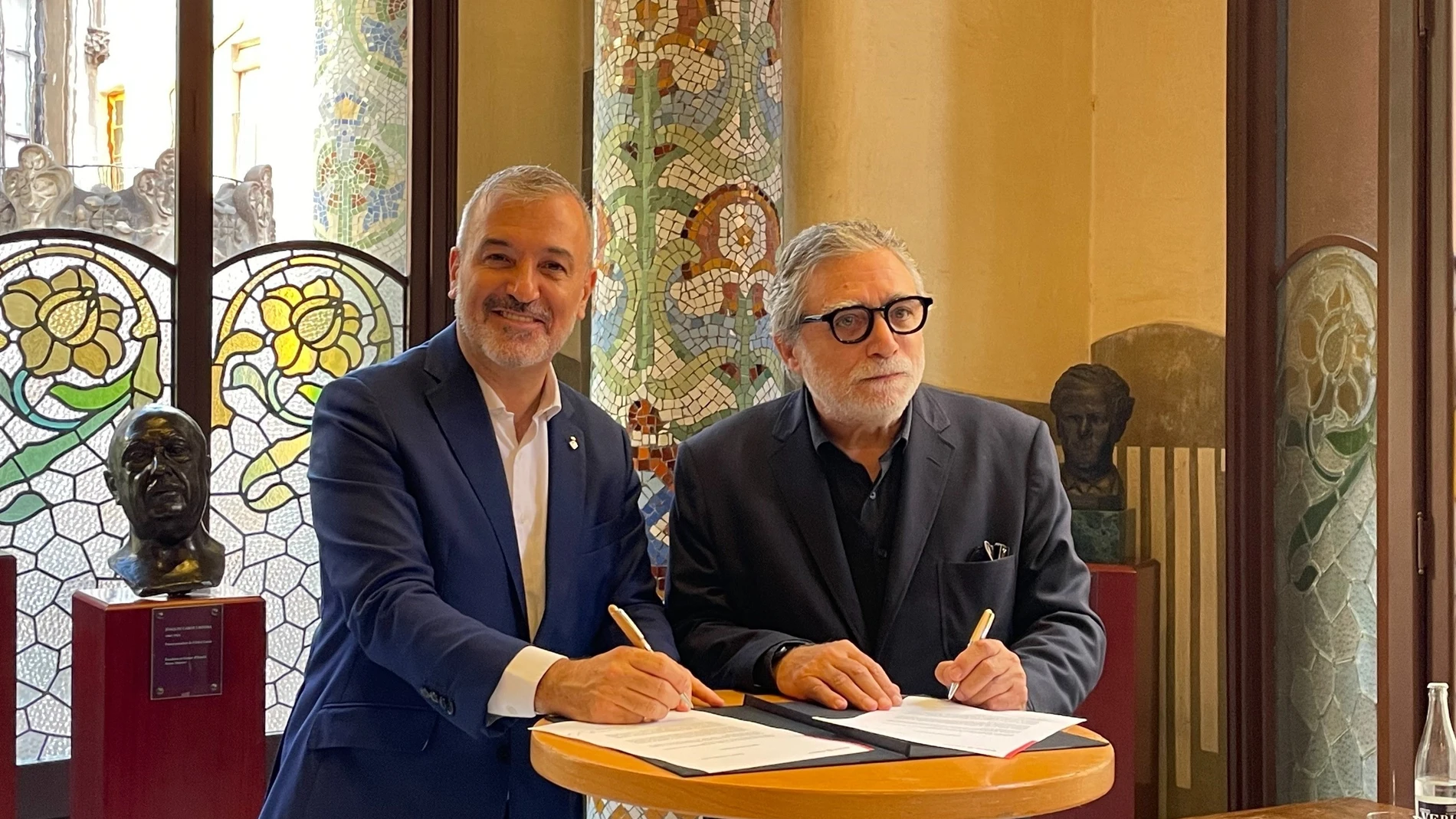 Collboni y Plensa acuerdan exponer durante 8 años más la escultura 'Carmela' delante del Palau de la Música de Barcelona EUROPA PRESS 04/10/2024