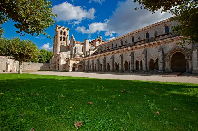 Leyendas, tradiciones y llamadas a la Yihad en el monasterio cisterciense con mayor sangre real Leyendas, tradiciones y llamadas a la Yihad en el monasterio cisterciense con mayor sangre real