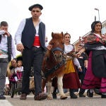 Miles de personas arropan la tradicional romería de San Froilán, fiesta grande de León
