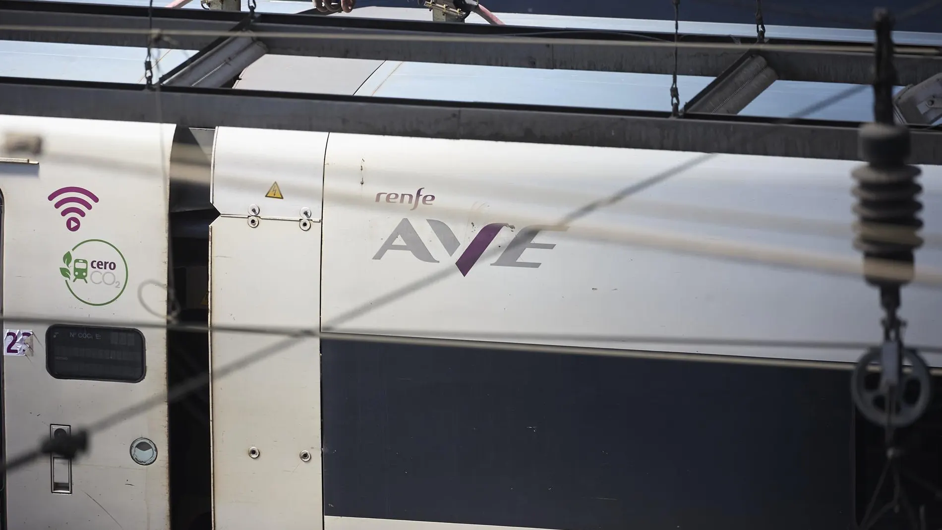 Economía.- El PP propone el martes al Congreso exigir a Renfe que recupere las indemnizaciones por retrasos en el AVE