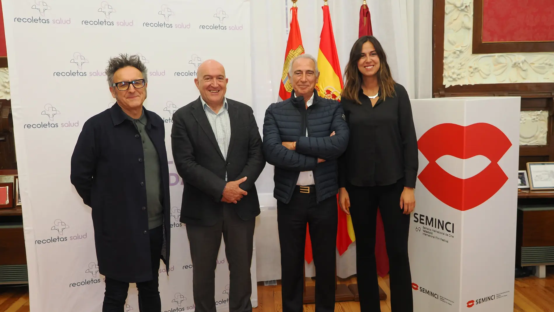 Carnero junto a Amando Rodríguez, Cienfuegos y Blanca Jiménez, tras firmar el acuerdo