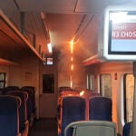 Evacuan un tren R3 por un incendio en la catenaria