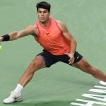 Alcaraz - Monfils: horario y dónde ver en TV el partido del Masters 1000 de Shanghái.