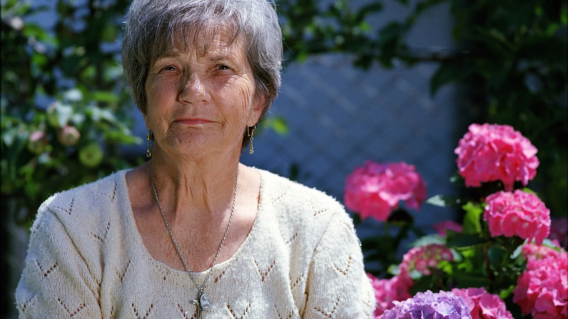 Mujer de la tercera edad