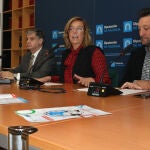 La presidenta de la Diputación, Ángeles Armisén, presenta los Juegos Escolares junto al diputado de Deportes, Eduardo Tejido, y al coordinador de Deportes de la Diputación, Enrique Hermoso