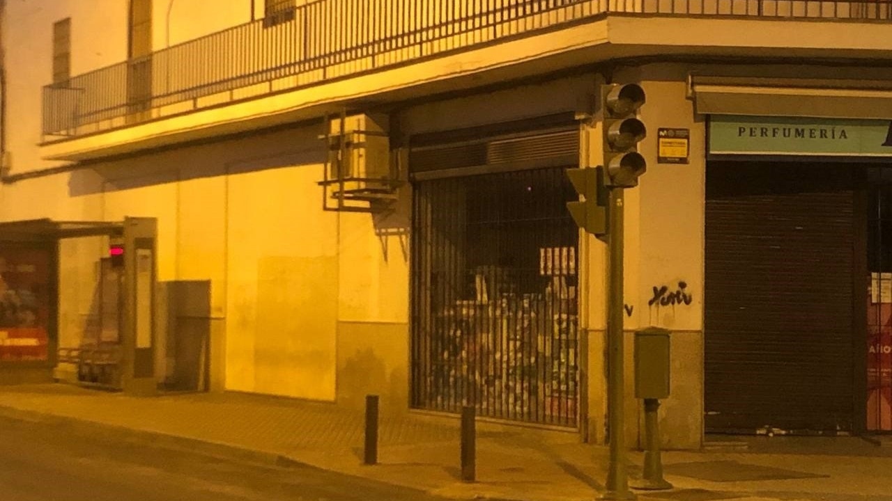 Fallece un joven en Sevilla por un golpe en la cabeza tras una pelea en la calle