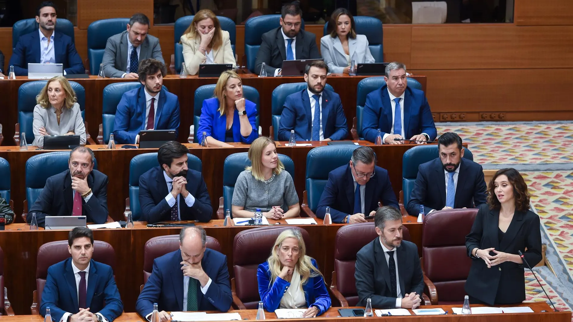 MADRID.-Bronca en la Asamblea al acusar la Comunidad a Sánchez de ponerse "del lado de los verdugos" de ETA a cambio de "poder"