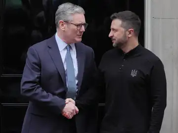 Imagen de archivo de Volodimir Zelenski y Keir Starmer en un encuentro previo Imagen de archivo de Volodimir Zelenski y Keir Starmer en un encuentro previo