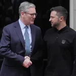 Imagen de archivo de Volodimir Zelenski y Keir Starmer en un encuentro previo