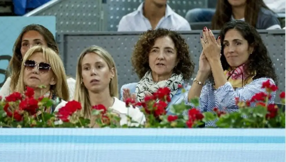 La madre, la hermana y la mujer de Rafa Nadal