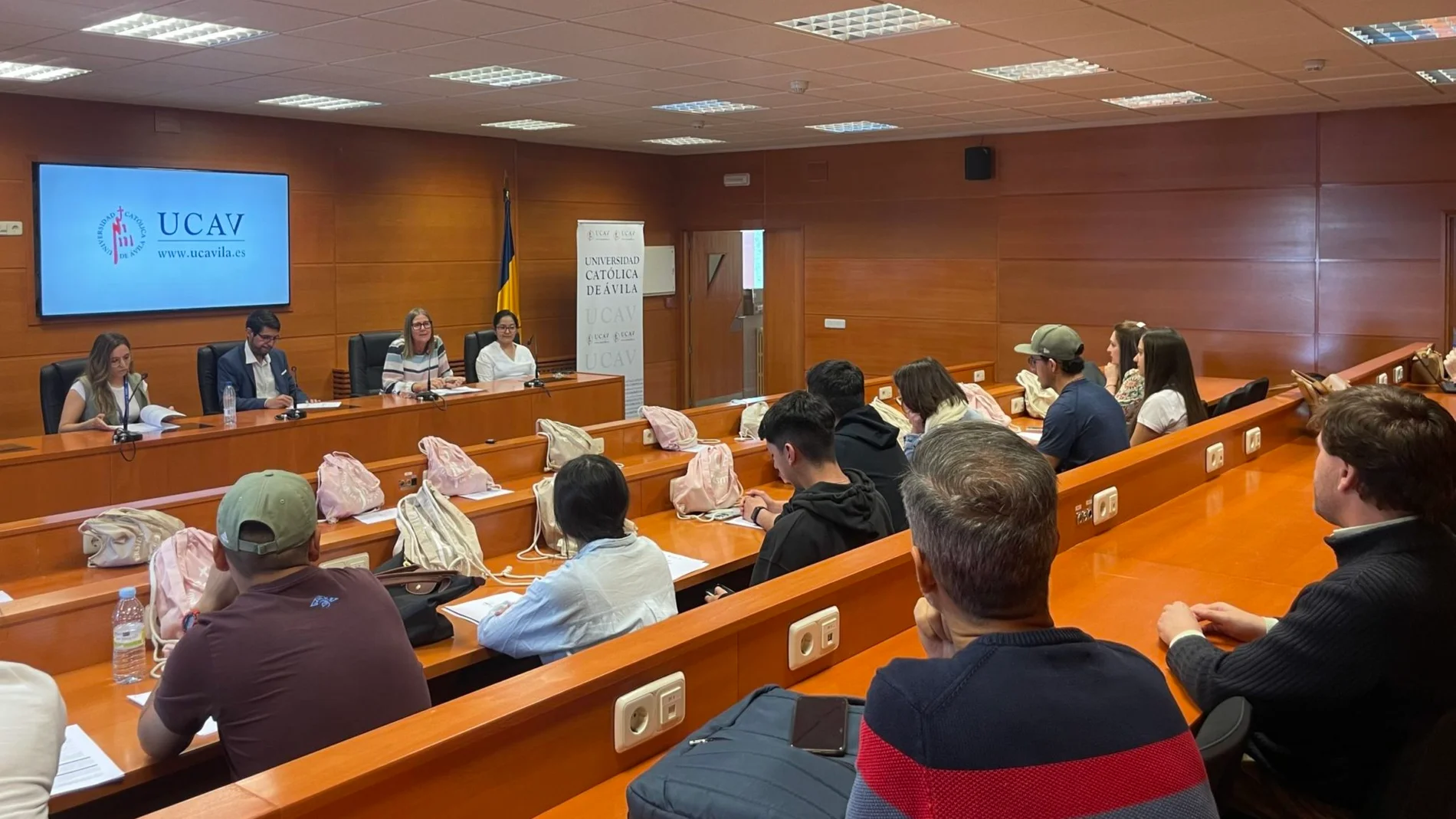La UCAV da la bienvenida a sus nuevos alumnos de Erasmus+