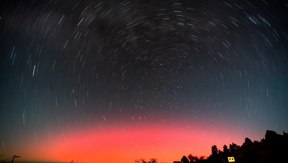 Se observan auroras boreales desde la isla de La Palma