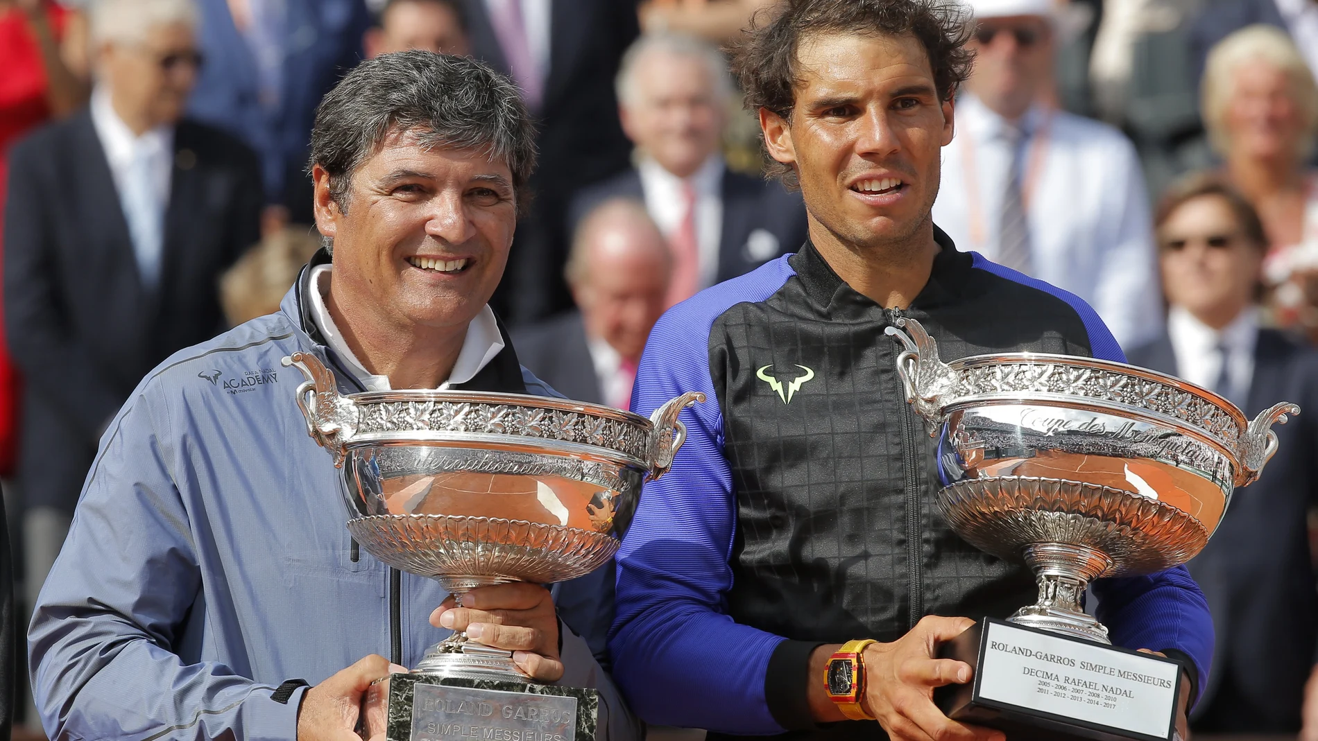 Toni Nadal, junto a su sobrino Rafael, en Roland Garros