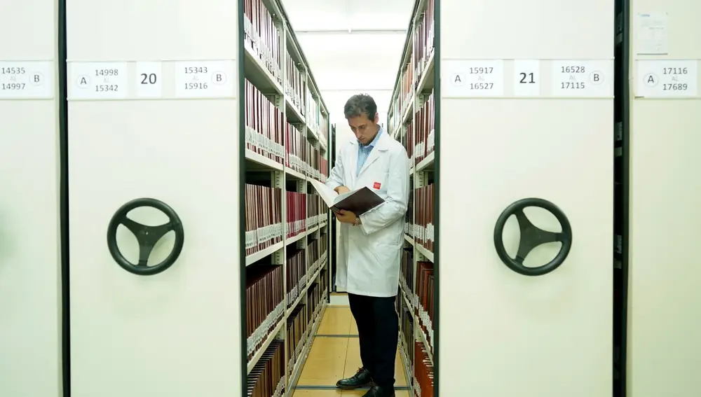 Daniel Acebes, de 46 años, en el Archivo Judicial Territorial