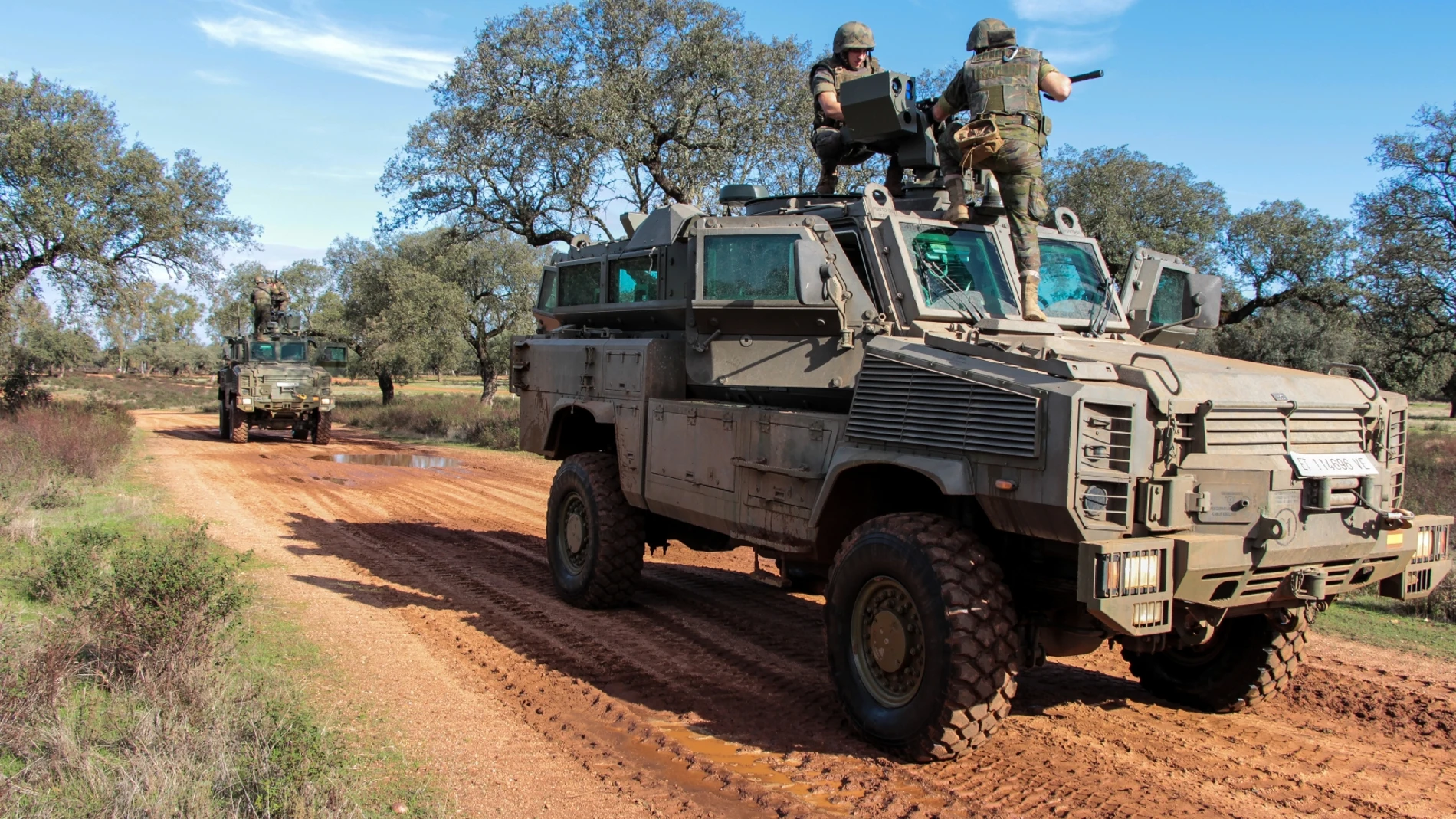 Dos RG-31 Mk5E del Ejército de Tierra durante un ejercicio