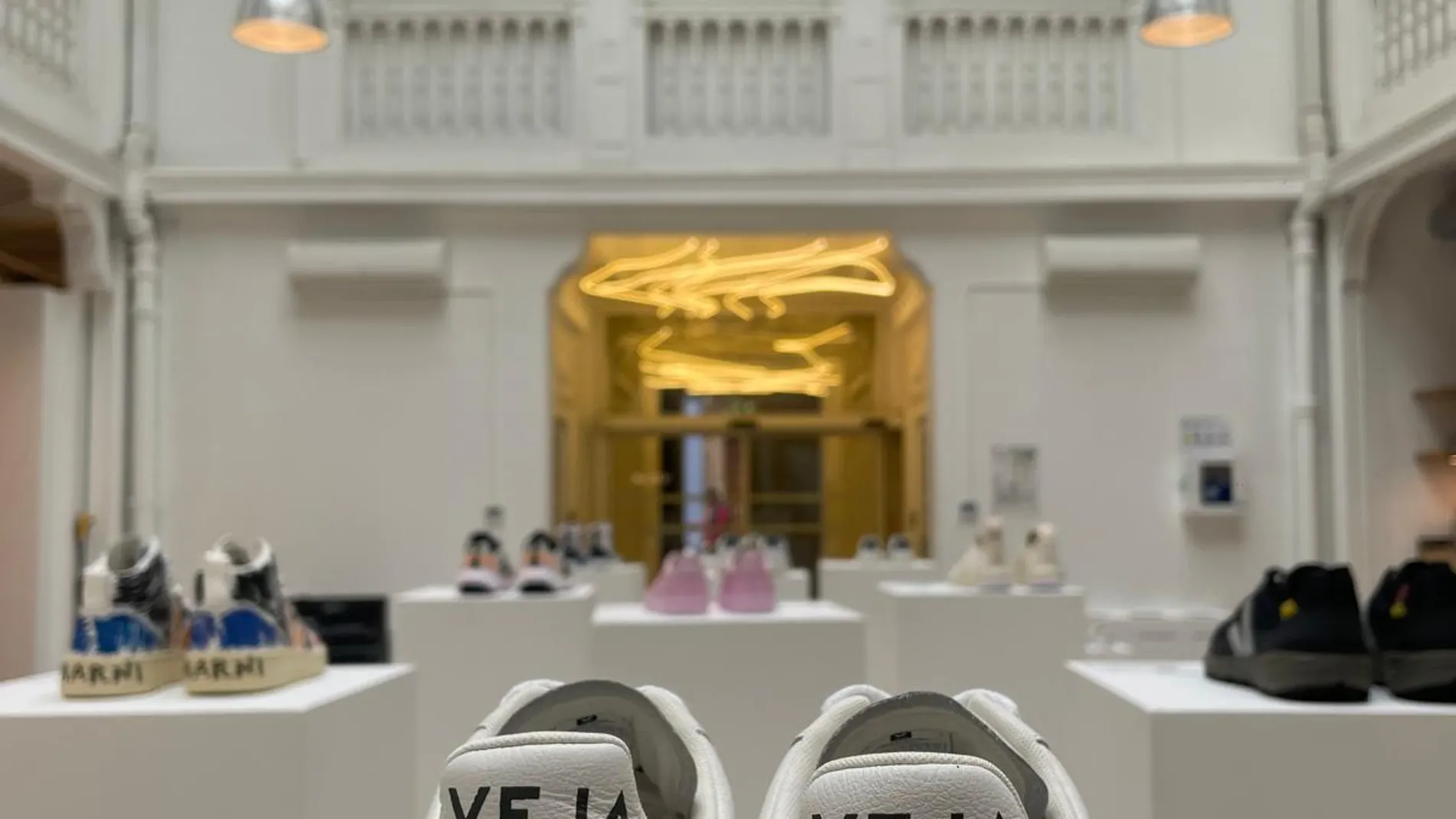 Las zapatillas Veja se fabrican en parte con reciclaje de plásticos