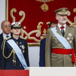 La Princesa Leonor detalle uniforme Día de la Hispanidad 2024.