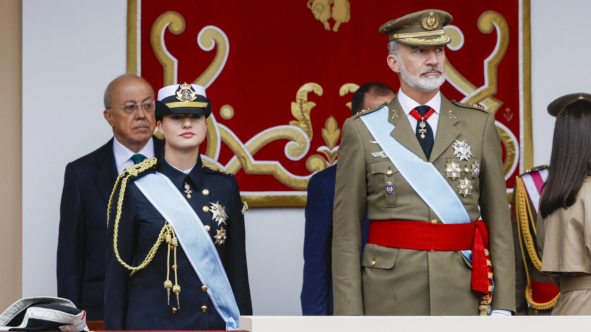 La Princesa Leonor detalle uniforme Día de la Hispanidad 2024.
