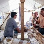 El presidente de la Generalitat, Carlos Mazón, asiste a las fiestas de Moros y Cristianos de El Campello, este domingo.