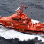 Encuentran a tres magrebíes sin vida y rescatan a 29 personas de una patera cerca de Garrucha (Almería)
