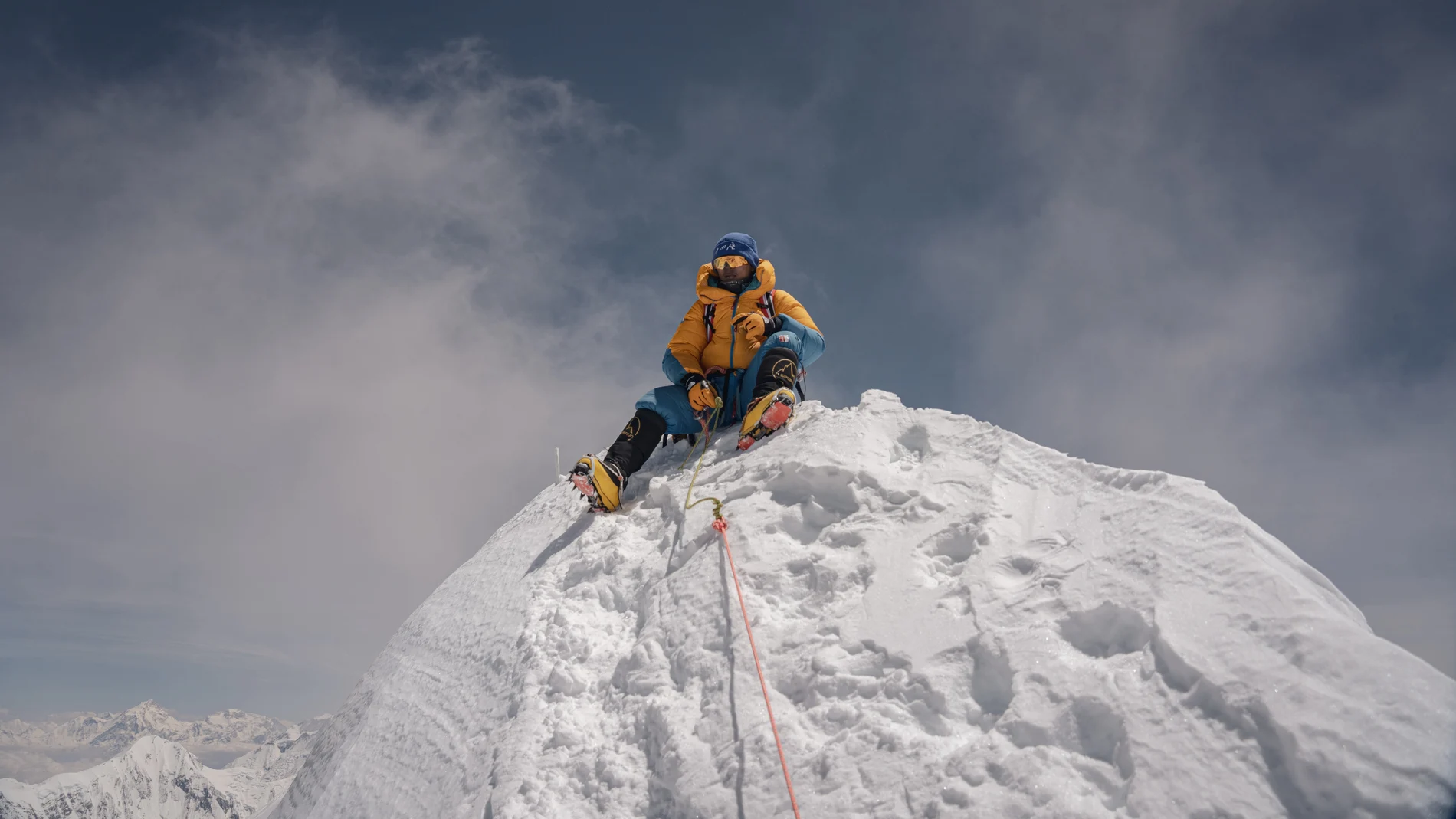 Nima Rinji, en la cumbre del Sisha Pangma