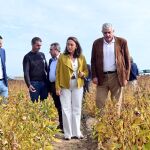 González Corral durante su visita a Arabayona de Mógica (Salamanca)