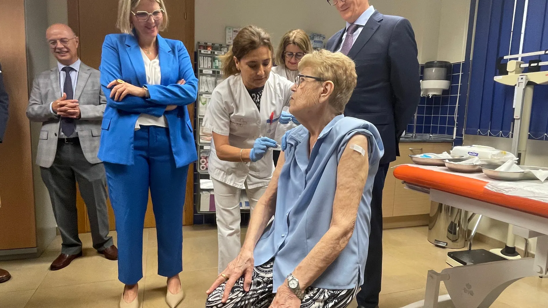 Inicio de la vacunación frente a la gripe a población mayor de 60 años y personas con factores de riesgo.