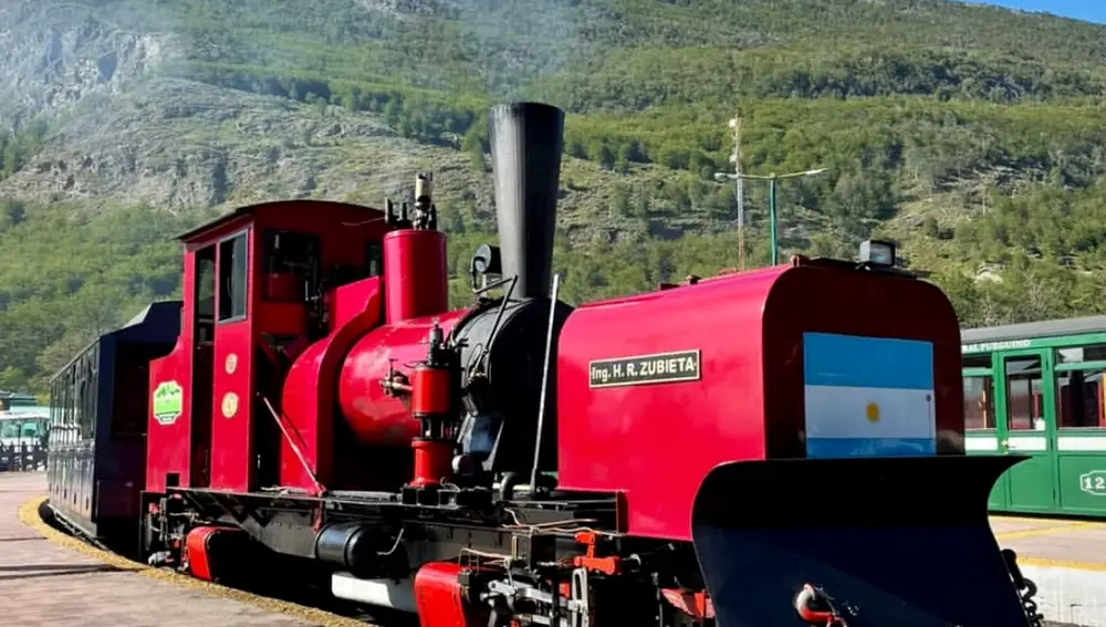 Sus locomotoras de vapor abren la puerta a una parte importante de la historia de Ushuaia