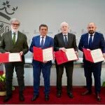 Aparicio, González Gago, Méndez Pozo y Raúl Elvira Fernández tras firmar el acuerdo