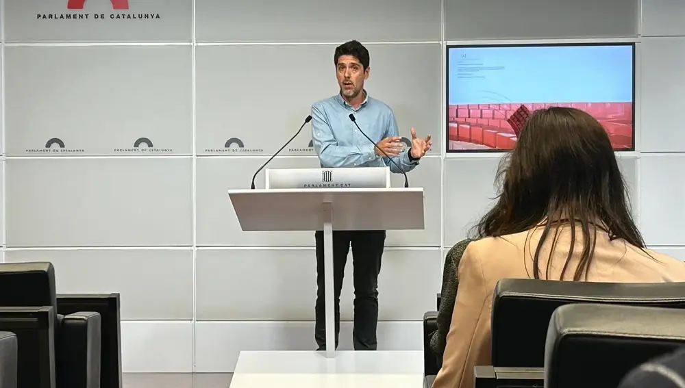 Cid (Comuns) pide a Borràs (Junts) rectificar tras no descartar apoyar una moción de censura del PP