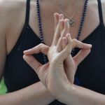 Mudra corazón Yoga
