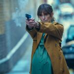 Keira Knightley en una de las escena de la serie "Palomas negras"