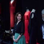 Ayuso inaugura la exposición Caprile Lorenzo