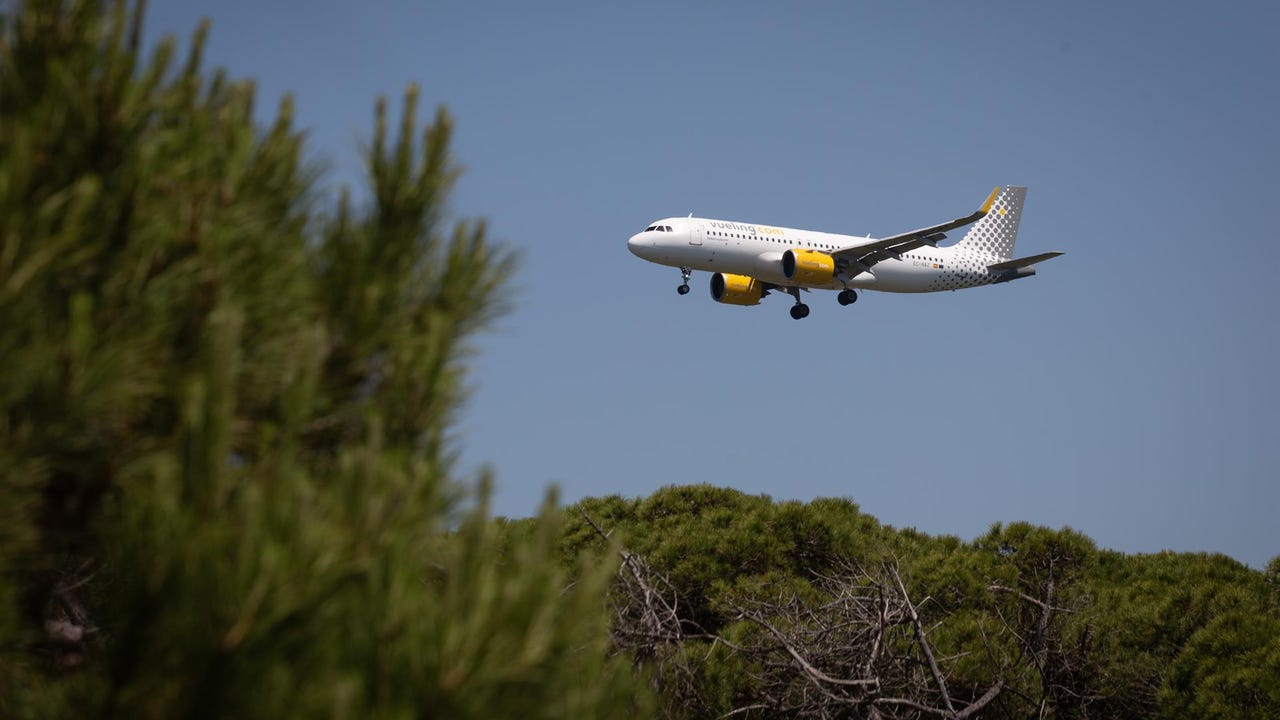 Vueling estrena una nueva ruta nacional que conecta con Barcelona