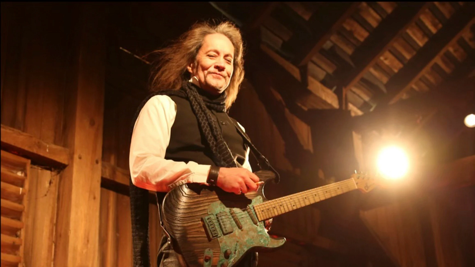 This photo provided by Joe Gorelick for Joe Gorelick Design, LTD, shows guitarist Jake E. Lee. (Joe Gorelick for Joe Gorelick Design, LTD via AP)
