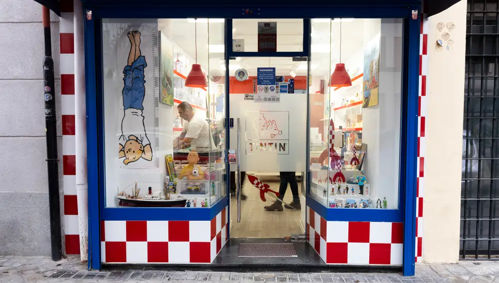 El exterior de 'La Flor de Chamberí', la tienda especializada en Tintín que hasta el año 2021 era una librería.