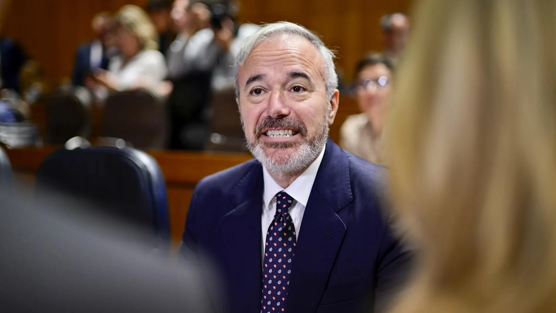 Azcón recalca que "los aragoneses ya pagan menos impuestos" y anuncia nuevas desgravaciones para 2025