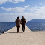 El aumento de la edad ordinaria de la jubilación, las cotizaciones o el cobro de la pensión completa cada vez preocupa más a los españoles