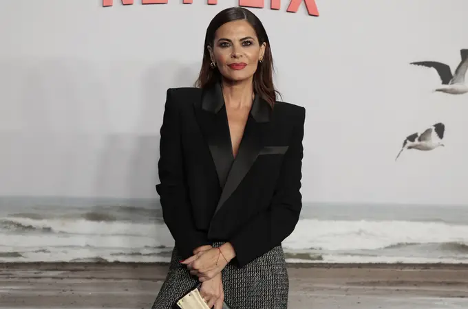 María José Suárez firma uno de sus mejores looks de otoño con un traje de raya diplomática que estiliza y empodera María José Suárez firma uno de sus mejores looks de otoño con un traje de raya diplomática que estiliza y empodera