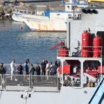 First boat carrying migrants from Italy arrives to Albania