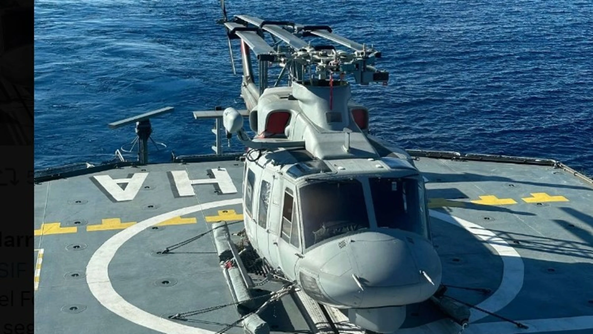 Un BELL412EP a bordo de la fragata Hassan II