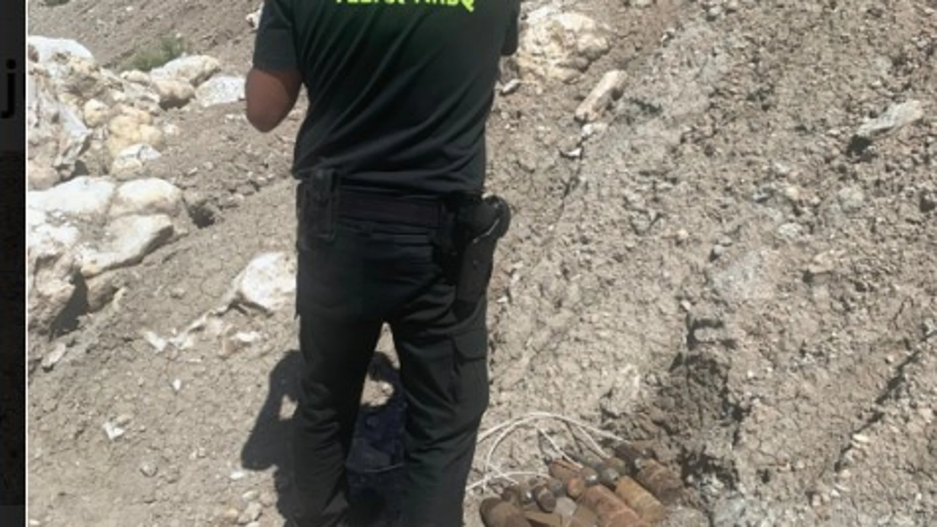 Uno de los agentes participantes en la desactivación de los artefactos