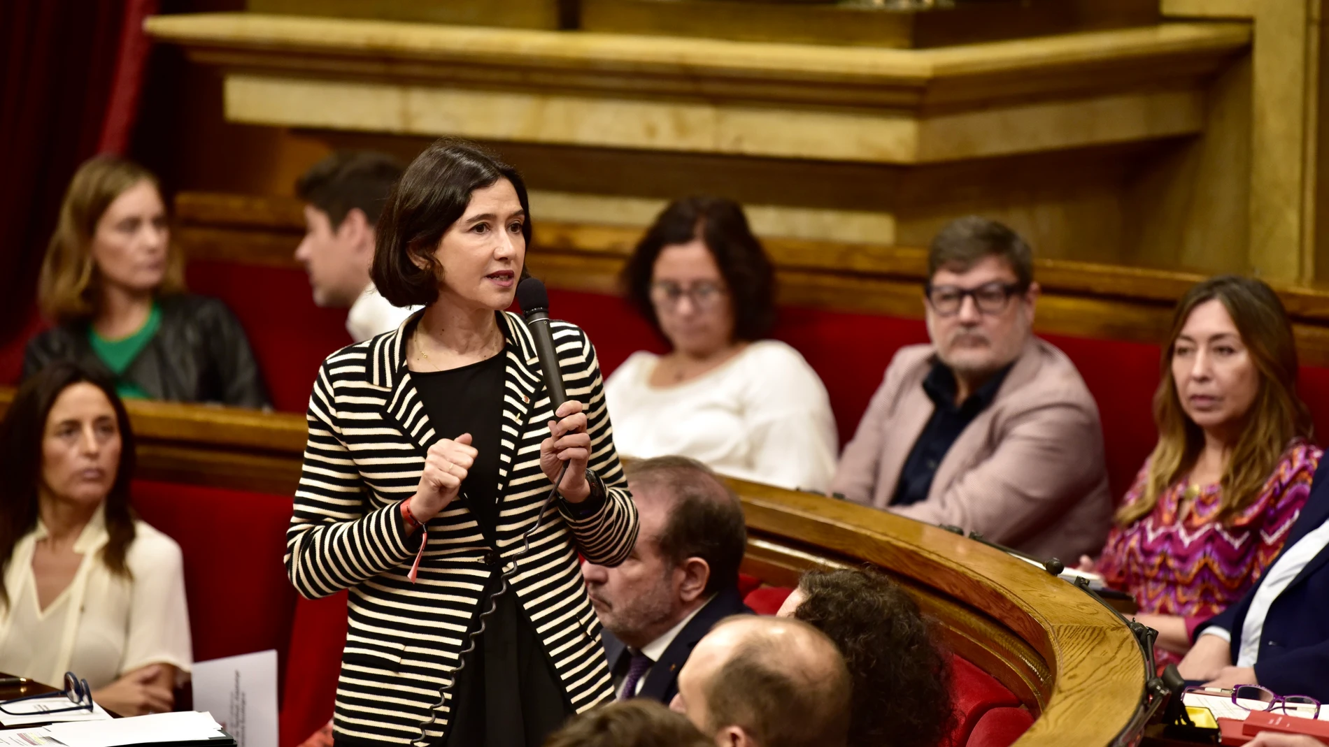 La consellera de Interior de la Generalitat, Núria Parlon, en la primera sesión de control al Govern en el Parlament, a 16 de octubre de 2024 DAVID OLLER BONILLA - EUROPA PRESS 16/10/2024