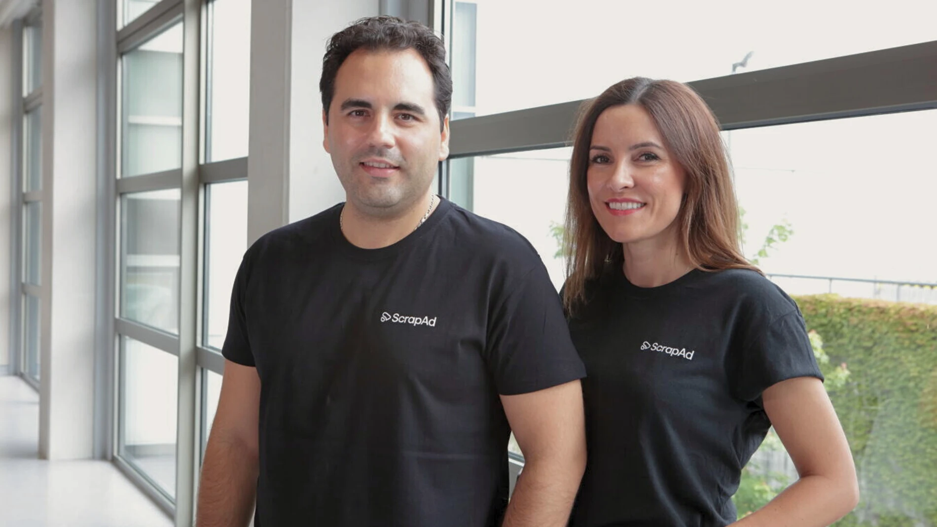 Los fundadores de ScrapAd, Samuel Ruiz y Sandra Montes