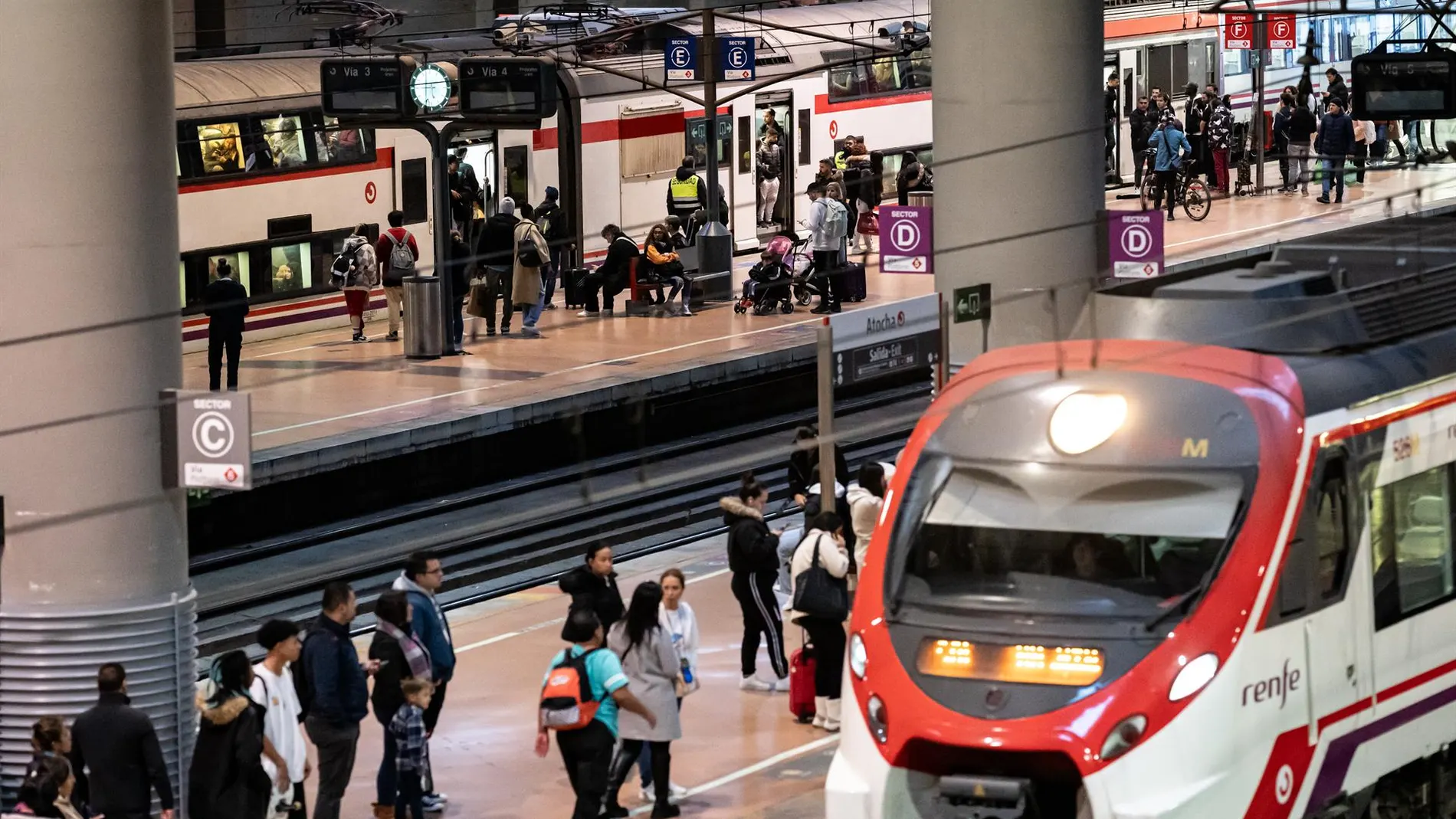 Mañana de retrasos en Cercanías Madrid