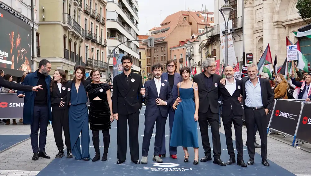 Por la alfombra azul desfilaron los protagonistas del festival