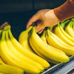 Plátanos en el supermercado