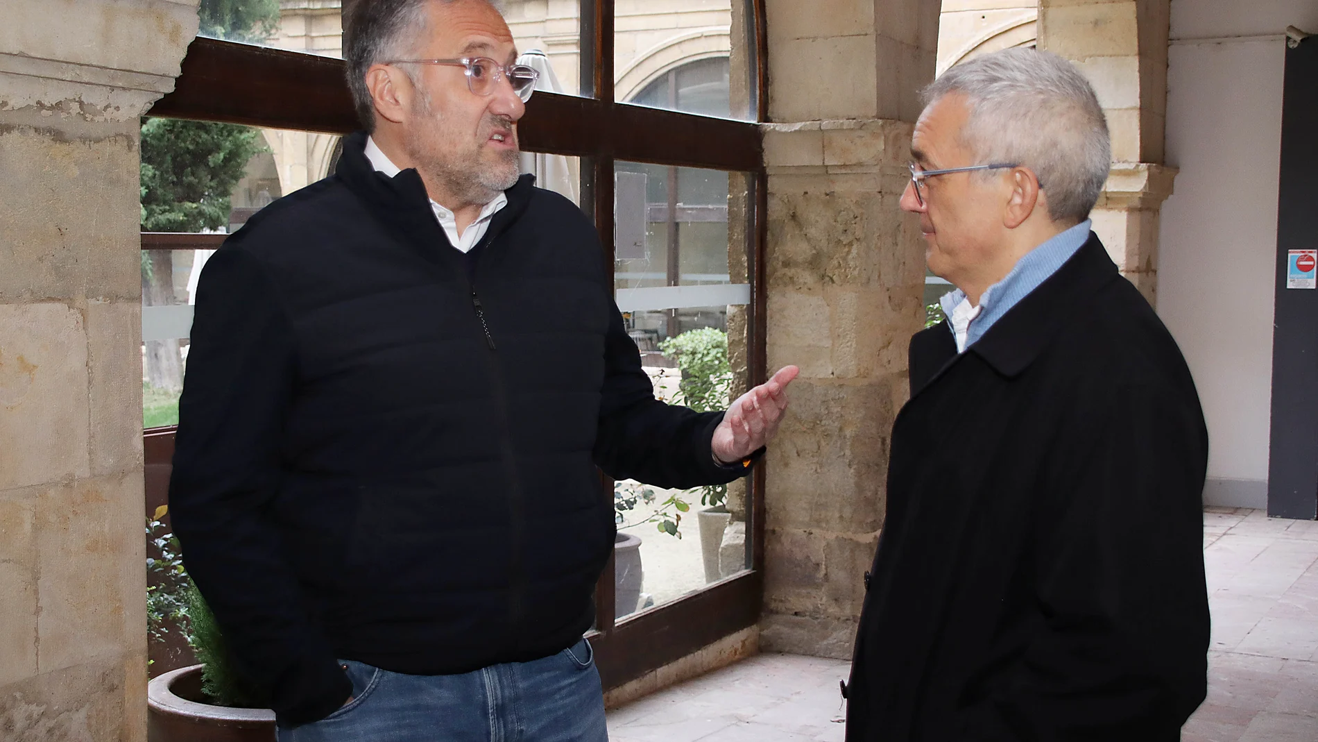 El presidente de las Cortes de Castilla y León, Carlos Pollán, asiste a la jornada sobre parlamentarismo ‘León, cuna del parlamentarismo’, que ofrece el catedrático de Ciencia Política Xavier Coller