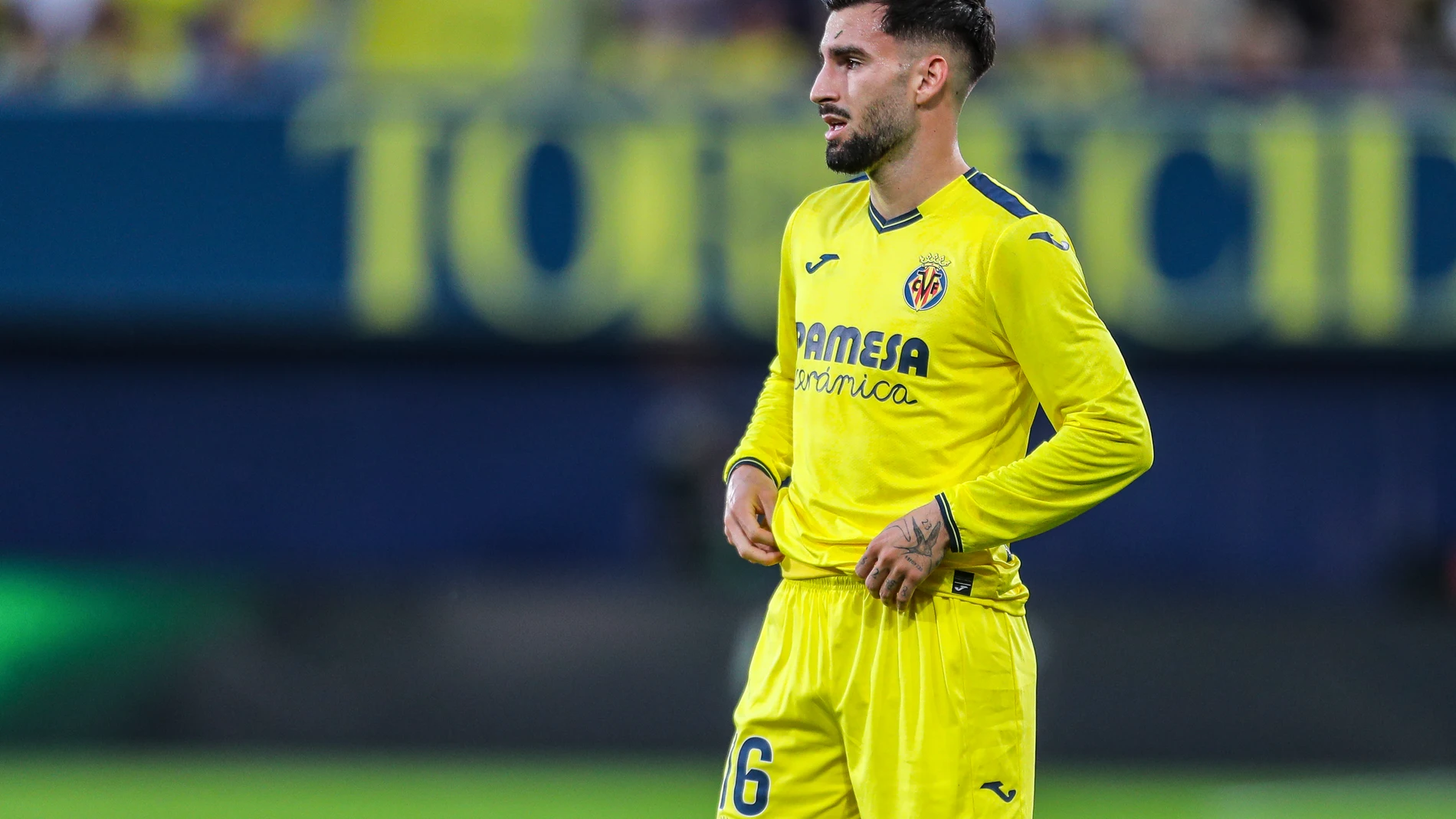 Alex Baena of Villarreal CF looks on during the Spanish league, La Liga EA Sports, football match played between Villarreal CF and UD Getafe CF at La Ceramica stadium on October 20, 2024, in Valencia, Spain. AFP7 20/10/2024 ONLY FOR USE IN SPAIN